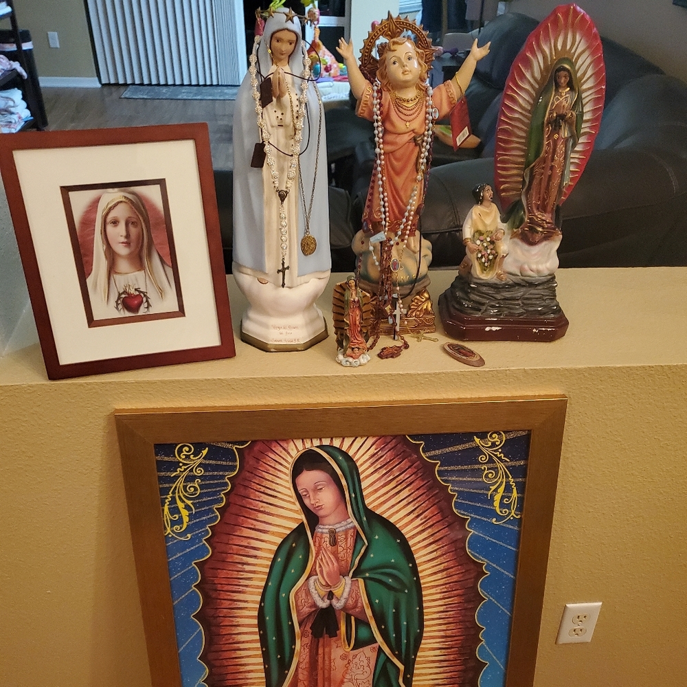 Vintage Virgen Del Rosario Del Pozo Statue and more (all together)